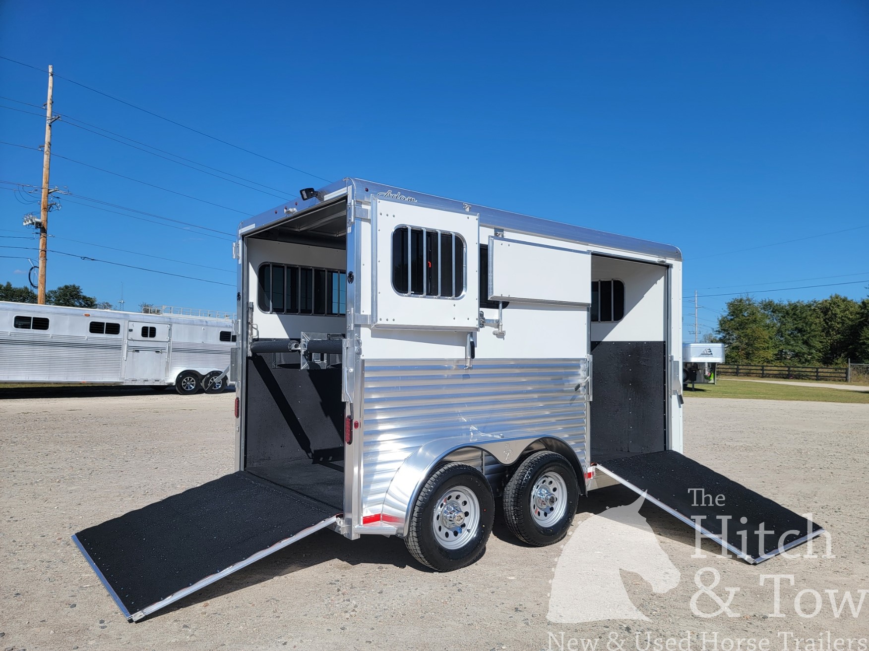 2024 ADAM 2 HORSE BUMPER PULL W/ SIDE RAMP $19,900 – The Hitch and Tow