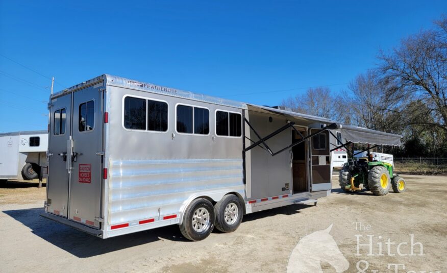 2015 Featherlite 3 HORSE GOOSENECK WITH 10′ LIVING QUARTERS & LOTS OF UPGRADES!! $49,900
