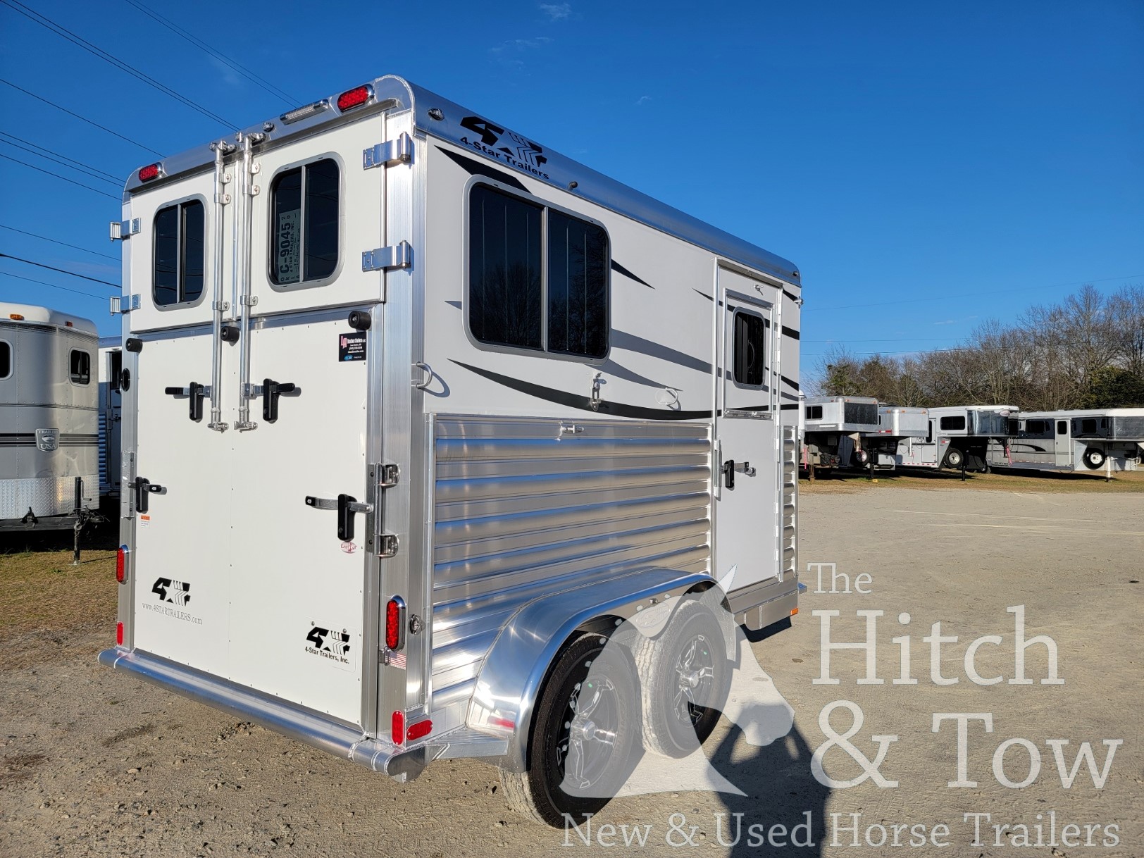 2024 4 STAR 2 HORSE STRAIGHT LOAD BUMPER PULL! $33,900