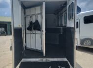 VERY NICE 2017 SUNDOWNER HORIZON 6907 RS 3 HORSE w/ 7′ LIVING QUARTERS $45,900