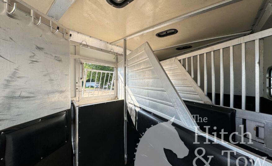 2004 HART 3 HORSE SLANT BUMPER PULL W/ DRESSING ROOM & RAMP TO DRESSING ROOM! $29,900