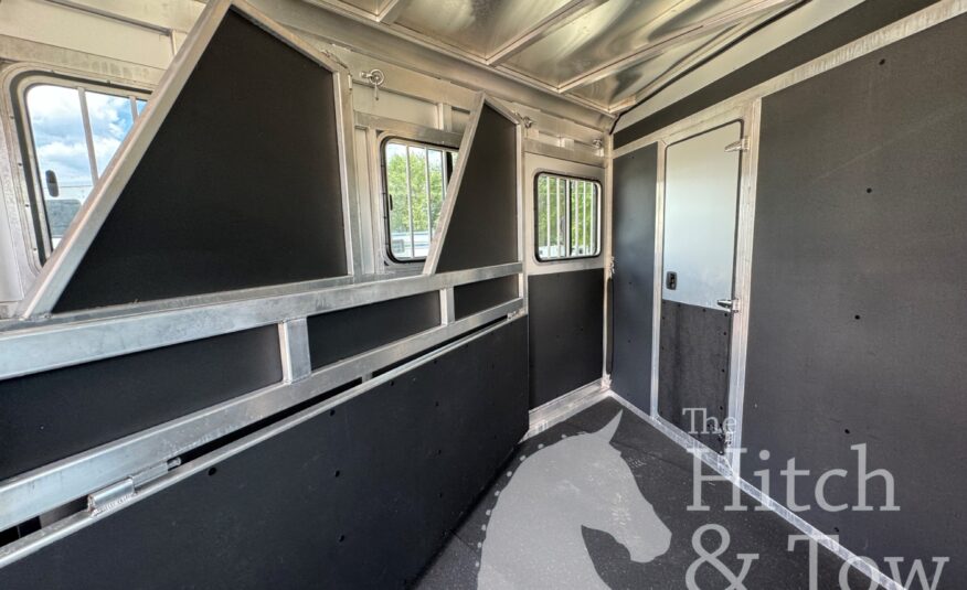 2016 SHADOW 3 HORSE SLANT LOAD LIVING QUARTERS TRAILER W/ UPGRADES & 7’5″ TALL! $29,900