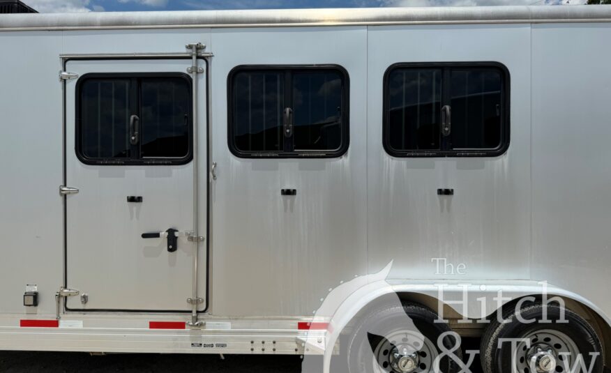 2016 SHADOW 3 HORSE SLANT LOAD LIVING QUARTERS TRAILER W/ UPGRADES & 7’5″ TALL! $29,900