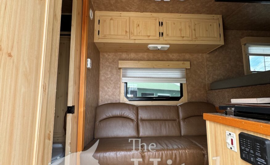 2016 SHADOW 3 HORSE SLANT LOAD LIVING QUARTERS TRAILER W/ UPGRADES & 7’5″ TALL! $29,900