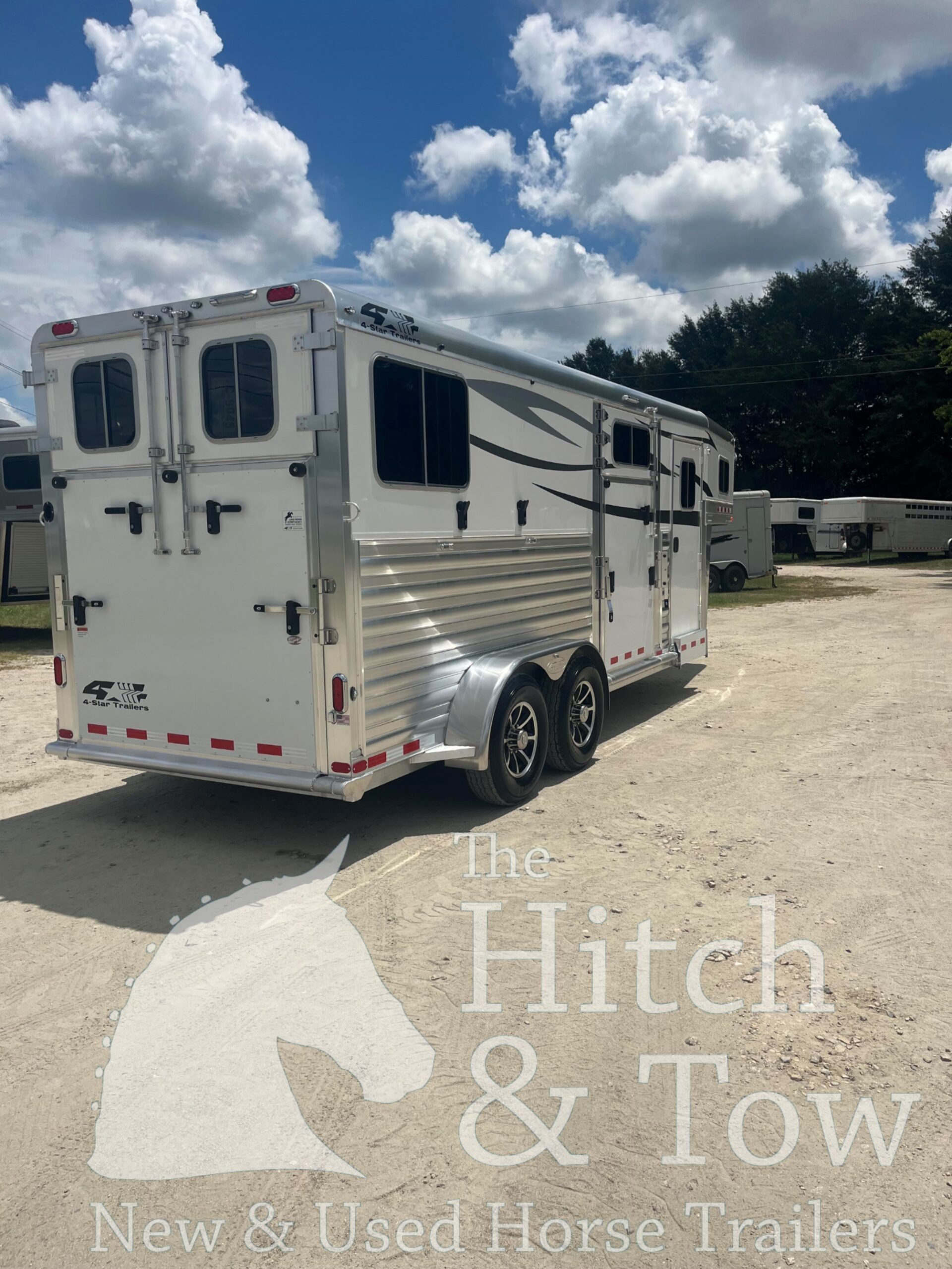 2025 4 STAR DELUXE 2 HORSE GOOSENECK W/ SIDE RAMP & LOTS OF UPGRADES!!! $46,500