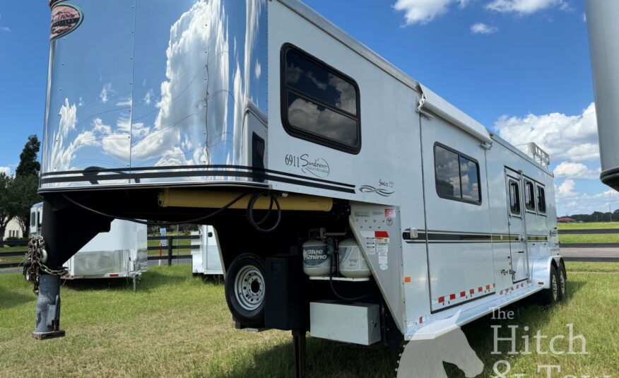 2007 SUNDOWNER SunLite 727 3 HORSE w/ 12′ LIVING QUARTERS $34,900