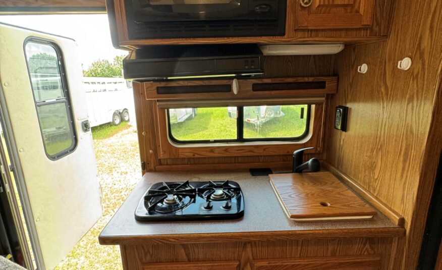 2007 SUNDOWNER SunLite 727 3 HORSE w/ 12′ LIVING QUARTERS $34,900