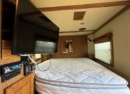 2007 SUNDOWNER SunLite 727 3 HORSE w/ 12′ LIVING QUARTERS $34,900