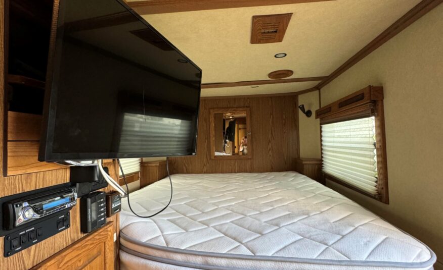 2007 SUNDOWNER SunLite 727 3 HORSE w/ 12′ LIVING QUARTERS $34,900