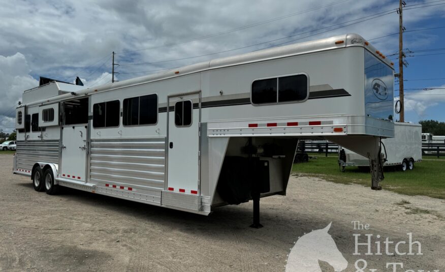 2015 4 STAR 6/8 HORSE HEAD TO HEAD W/ UPGRADES $82,900