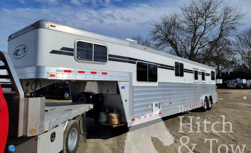 2014 4 STAR 3+1 W/ OPTION TO HAUL 5! 9′ LIVING QUARTERS W/ TONS OF UPGRADES!! $39,900