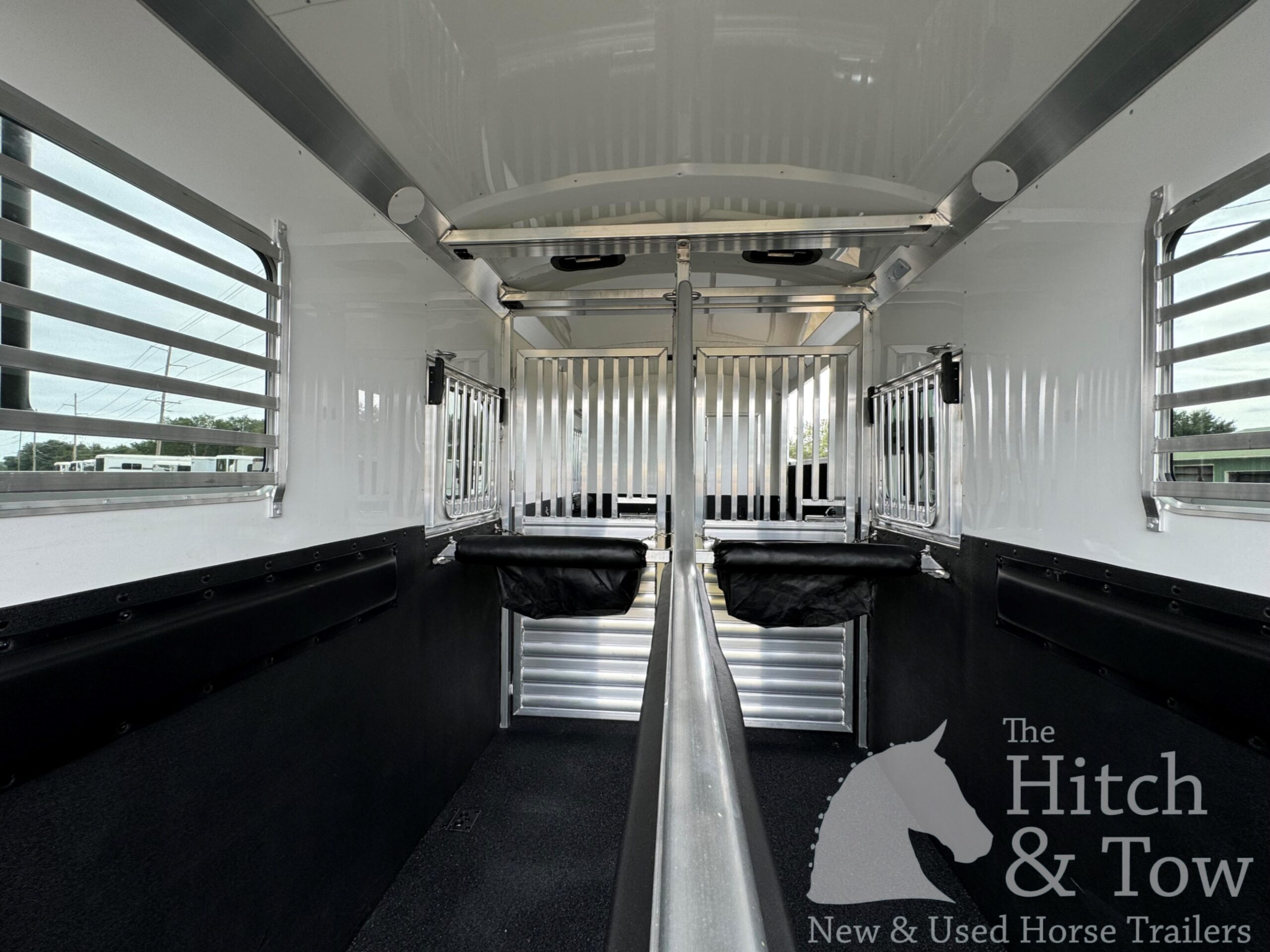 2025 4 STAR  2+1 W/ ROLLING DIVIDER, WERM, 5′ DRESSING ROOM & MORE!! $57,900