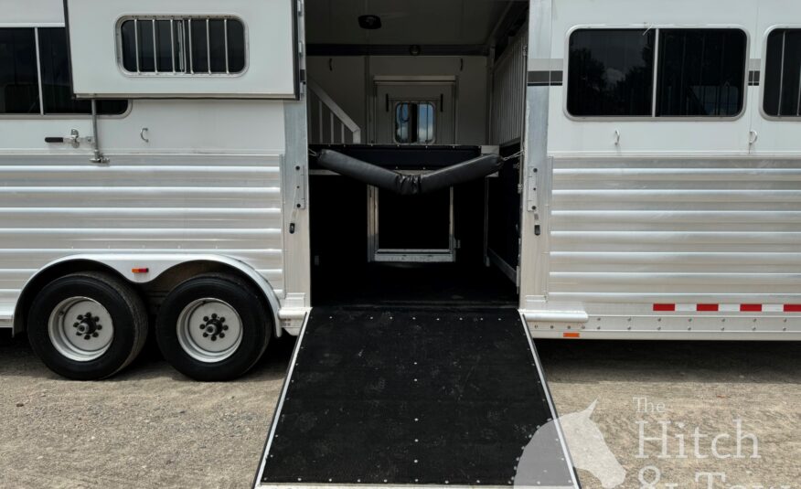 2015 4 STAR 6/8 HORSE HEAD TO HEAD W/ UPGRADES $82,900