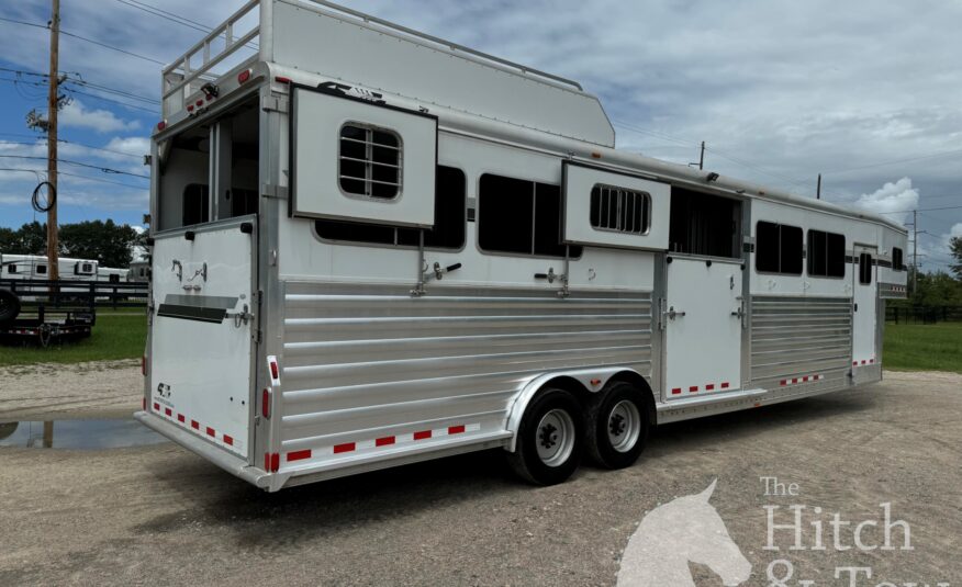 2015 4 STAR 6/8 HORSE HEAD TO HEAD W/ UPGRADES $82,900