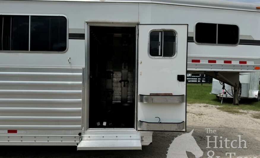 2015 4 STAR 6/8 HORSE HEAD TO HEAD W/ UPGRADES $82,900