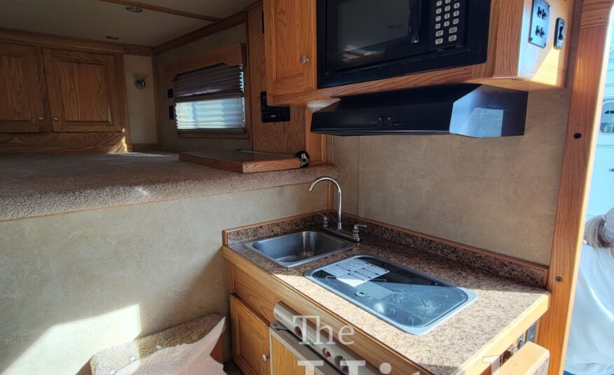 2014 4 STAR 3+1 W/ OPTION TO HAUL 5! 9′ LIVING QUARTERS W/ TONS OF UPGRADES!! $39,900