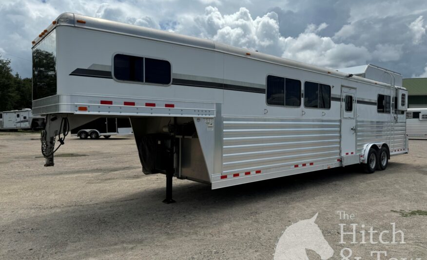 2015 4 STAR 6/8 HORSE HEAD TO HEAD W/ UPGRADES $82,900