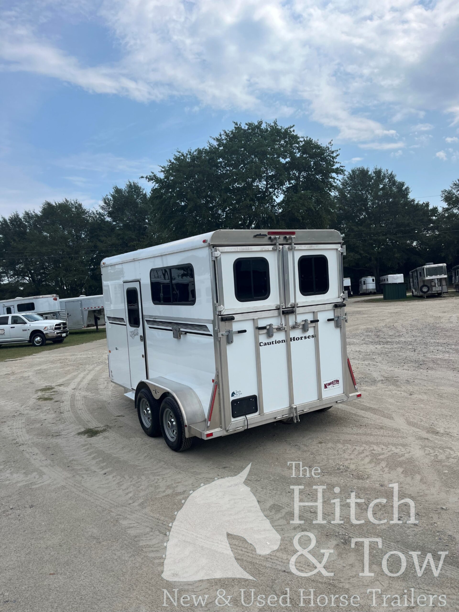 2023 KINGSTON TRAILERS CLASSIC ELITE W/ DRESSING ROOM! $24,900