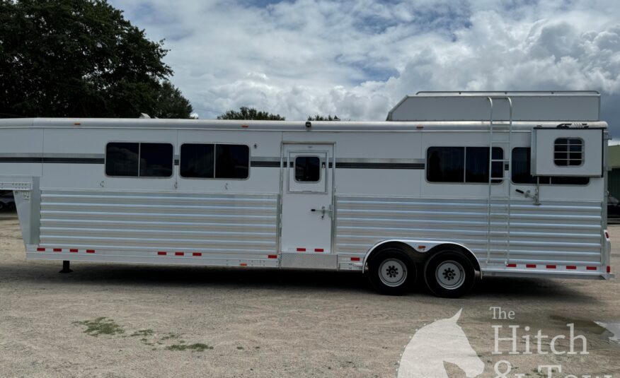 2015 4 STAR 6/8 HORSE HEAD TO HEAD W/ UPGRADES $82,900