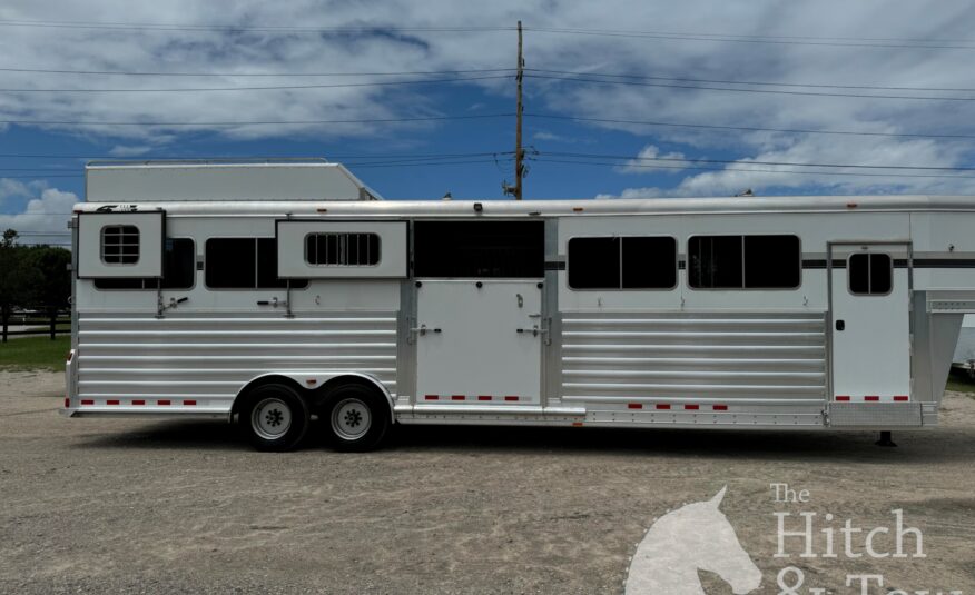 2015 4 STAR 6/8 HORSE HEAD TO HEAD W/ UPGRADES $82,900