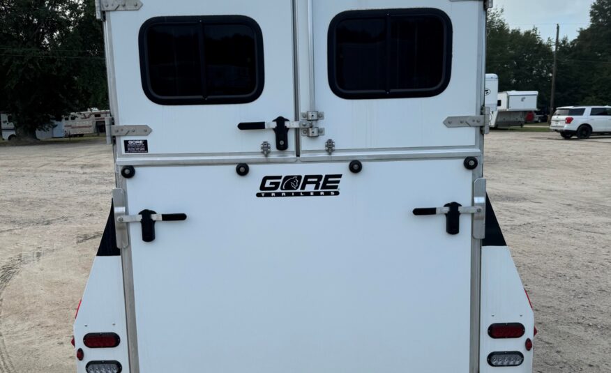 LIKE NEW 2022 GORE 2 HORSE WITH SIDE RAMP/ NO DRESSING ROOM!! $21,900