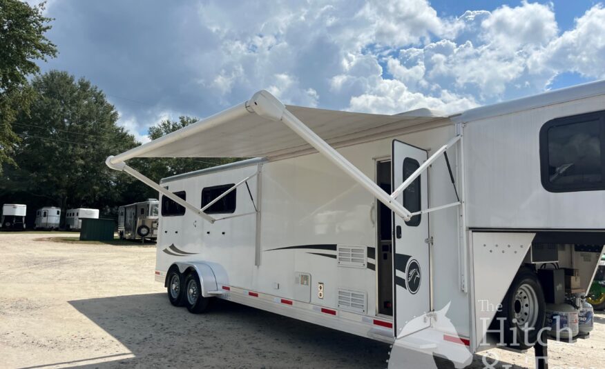 SLIGHTLY USED! 2022 SHADOW 4 HORSE SLANT LOAD LIVING QUARTERS TRAILER W/ UPGRADES $45,900