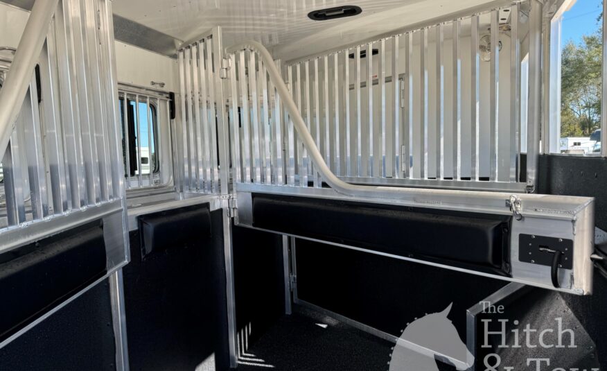 2023 4 STAR DELUXE 4 HORSE W/ 15′ OUTBACK LIVING QUARTERS, TONS OF UPGRADES, & TONS OF STORAGE!! $234,000