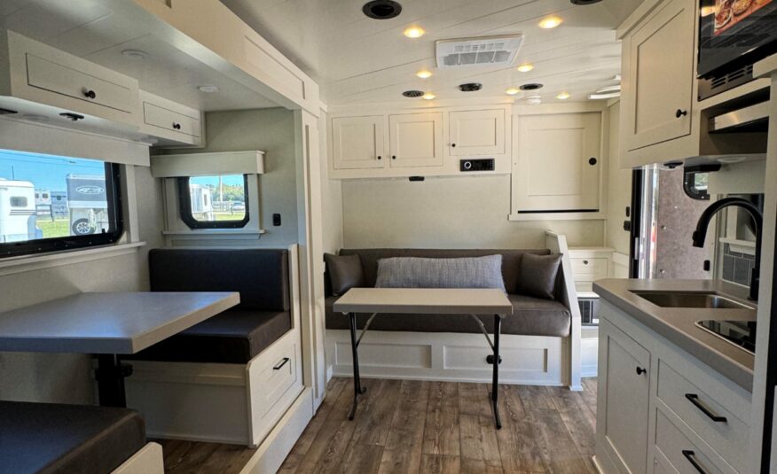 2023 4 STAR DELUXE 4 HORSE W/ 15′ OUTBACK LIVING QUARTERS, TONS OF UPGRADES, & TONS OF STORAGE!! $234,000