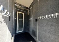 2023 4 STAR DELUXE 4 HORSE W/ 15′ OUTBACK LIVING QUARTERS, TONS OF UPGRADES, & TONS OF STORAGE!! $234,000