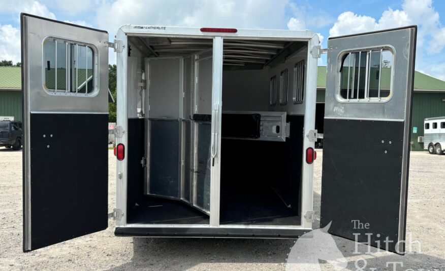 2004 FEATHERLITE 3 HORSE SLANT GOOSENECK TRAILER $12,900