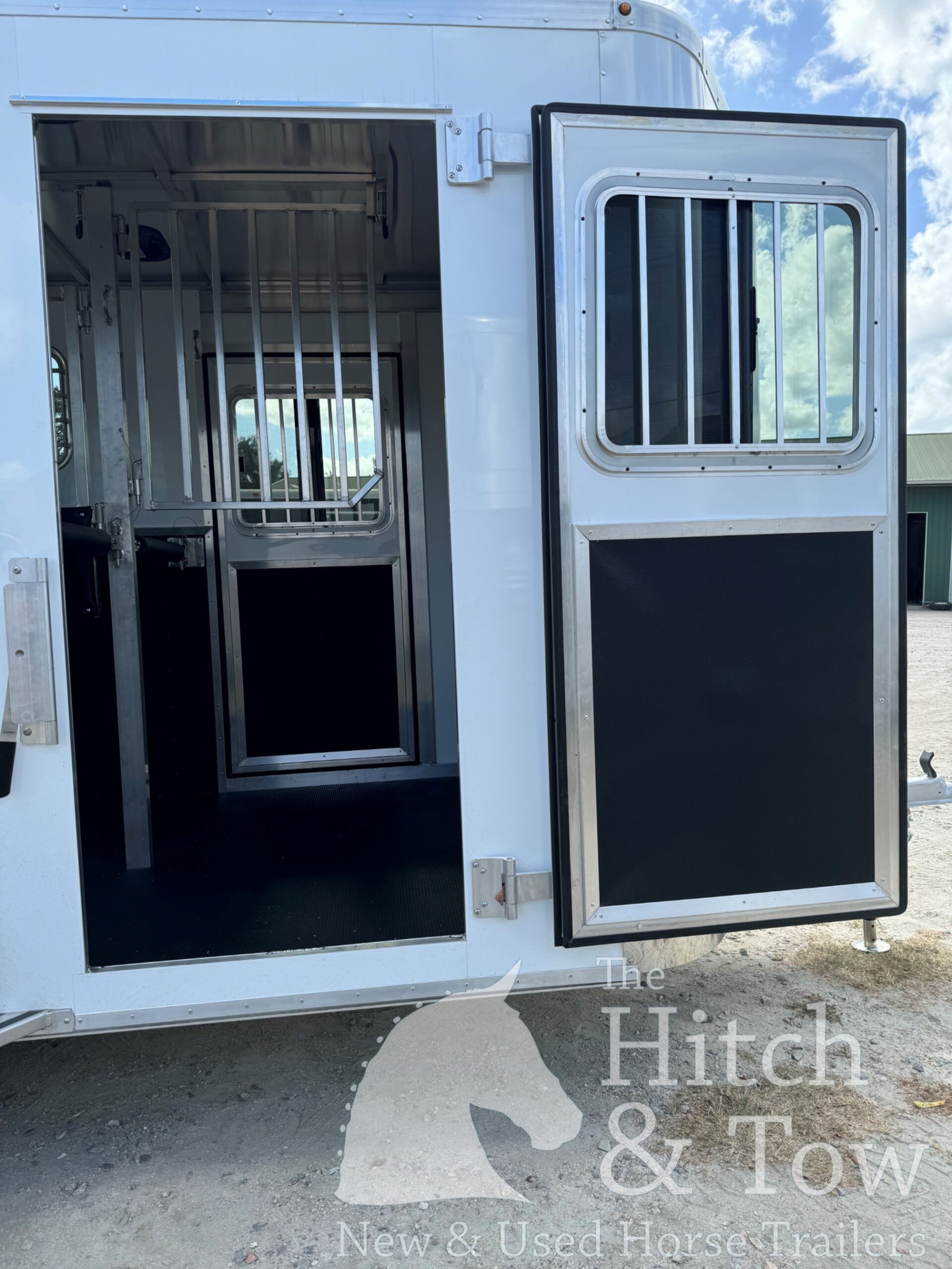 2025 KIEFERBILT KRUISER 2 HORSE BUMPER PULL NO DRESSING ROOM $18,950