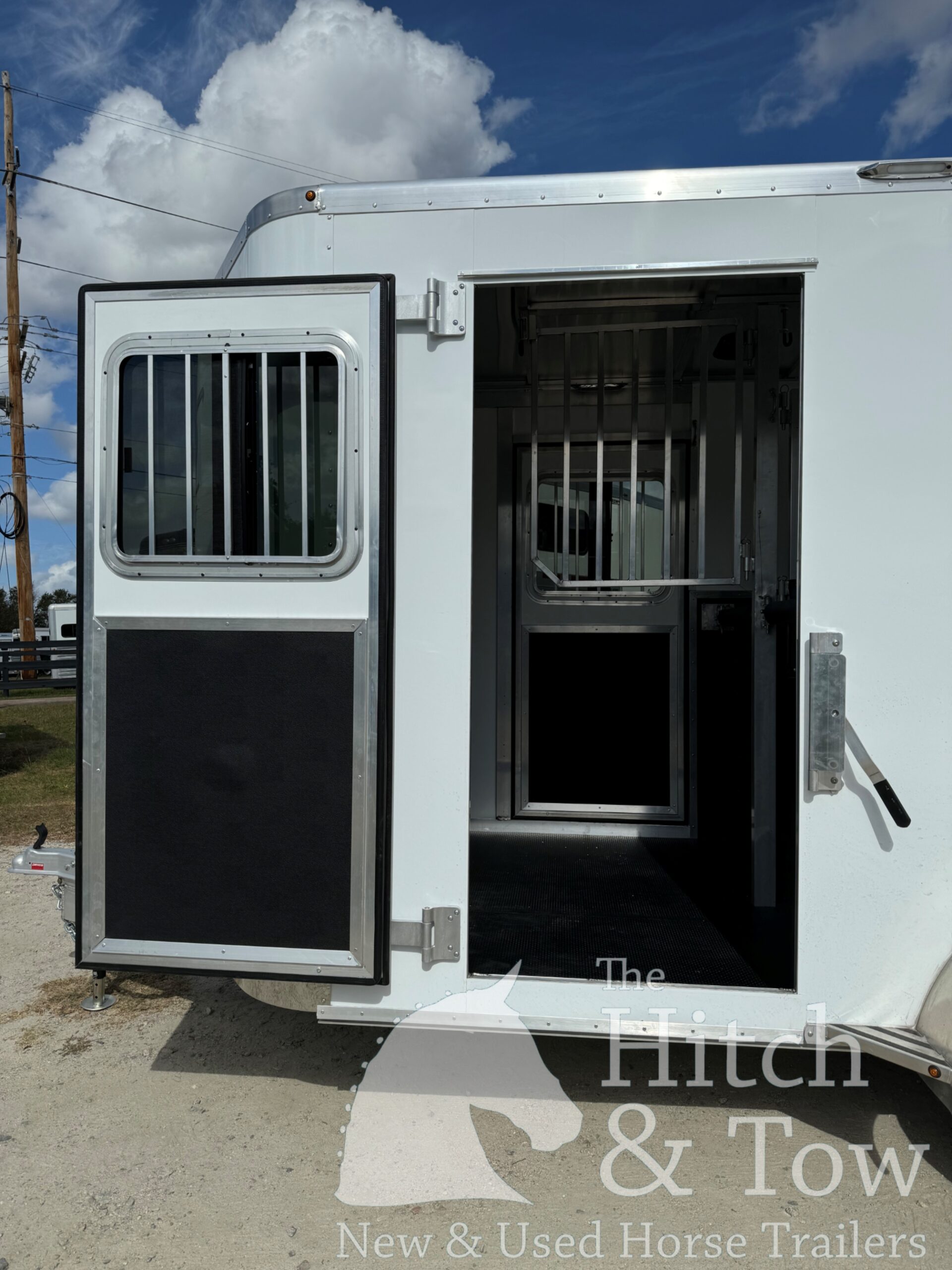 2025 KIEFERBILT KRUISER 2 HORSE BUMPER PULL NO DRESSING ROOM $18,950