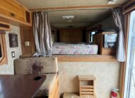 2006 KIEFERBUILT 3 HORSE w/ 8′ LIVING QUARTERS $24,500