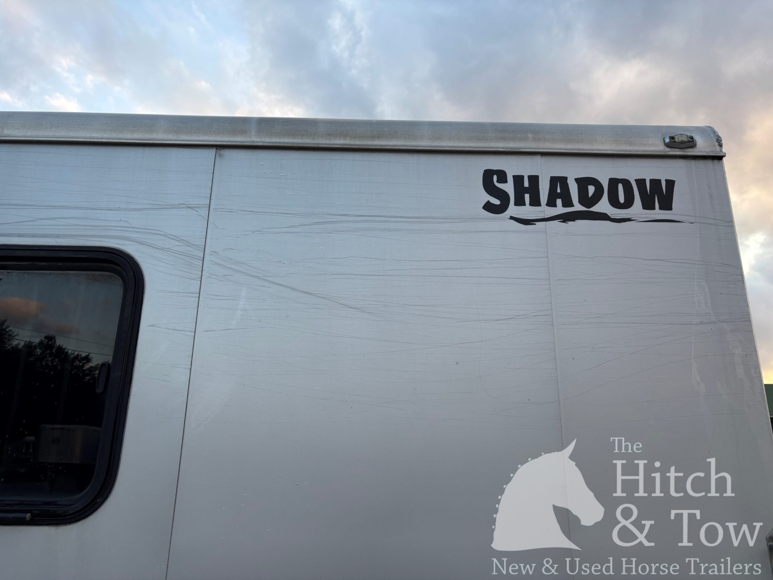 2019 SHADOW 3 HORSE GOOSENECK LOADED WITH OPTIONS! $22,900