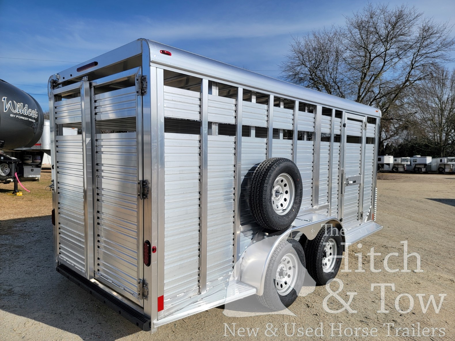 2024 ADAM LIVESTOCK BUMPER PULL W/ ESCAPE DOOR! $13,900