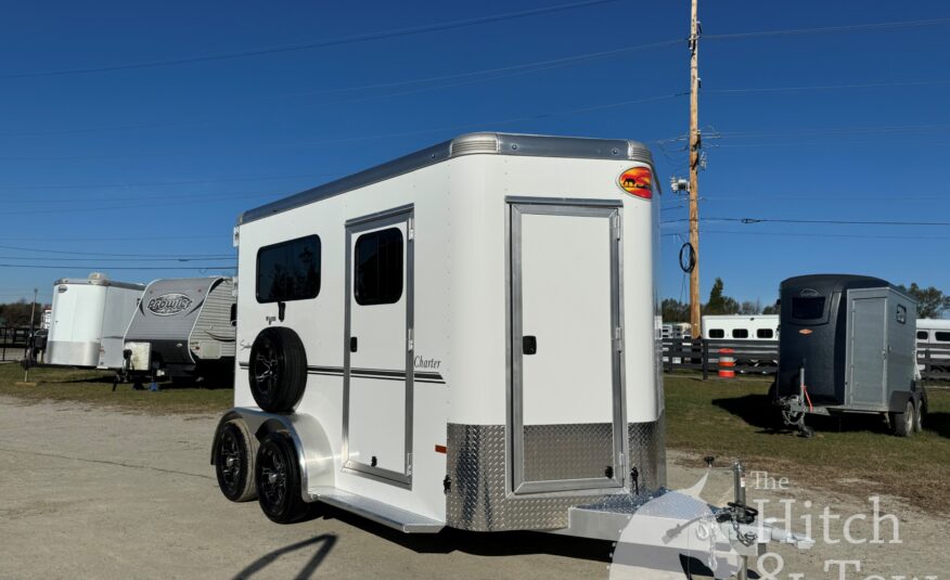 2025 SUNDOWNER CHARTER SE BUMPER PULL 2 HORSE STRAIGHT LOAD w/ GREAT FEATURES! $28,500