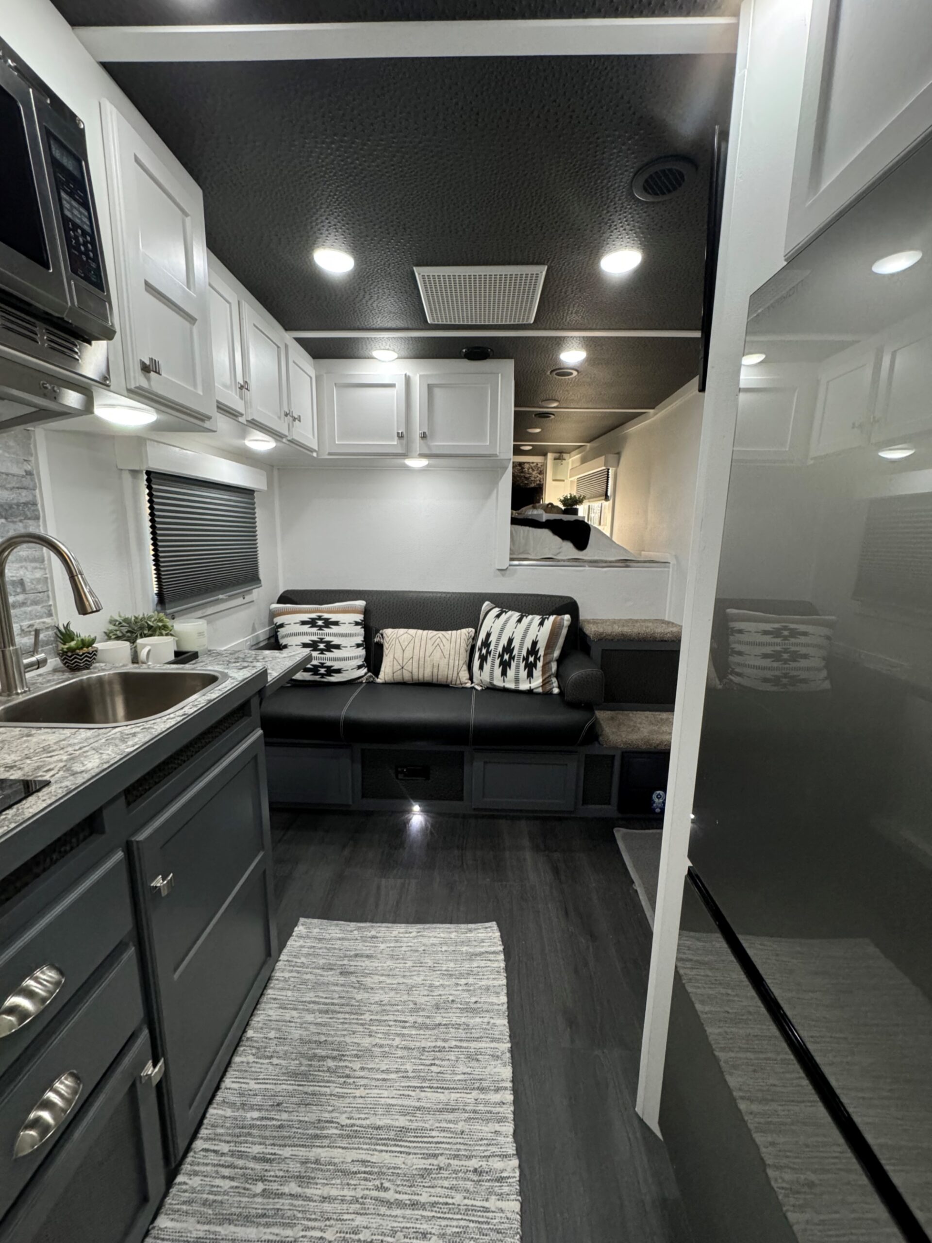 2025 KIEFERBILT 3 HORSE W/ 10′ JBJ CONVERSIONS LIVING QUARTERS, TONS OF UPGRADES, & TONS OF STORAGE!! $109,900