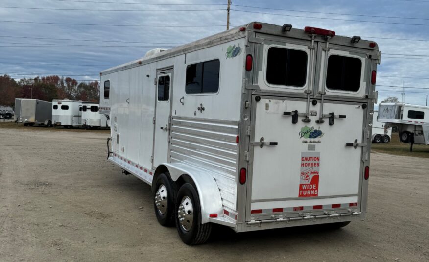 2005 DREAM COACH 2 HORSE STRAIGHT LOAD GOOSENECK WITH 7′ LQ & MID-TACK! $26,500