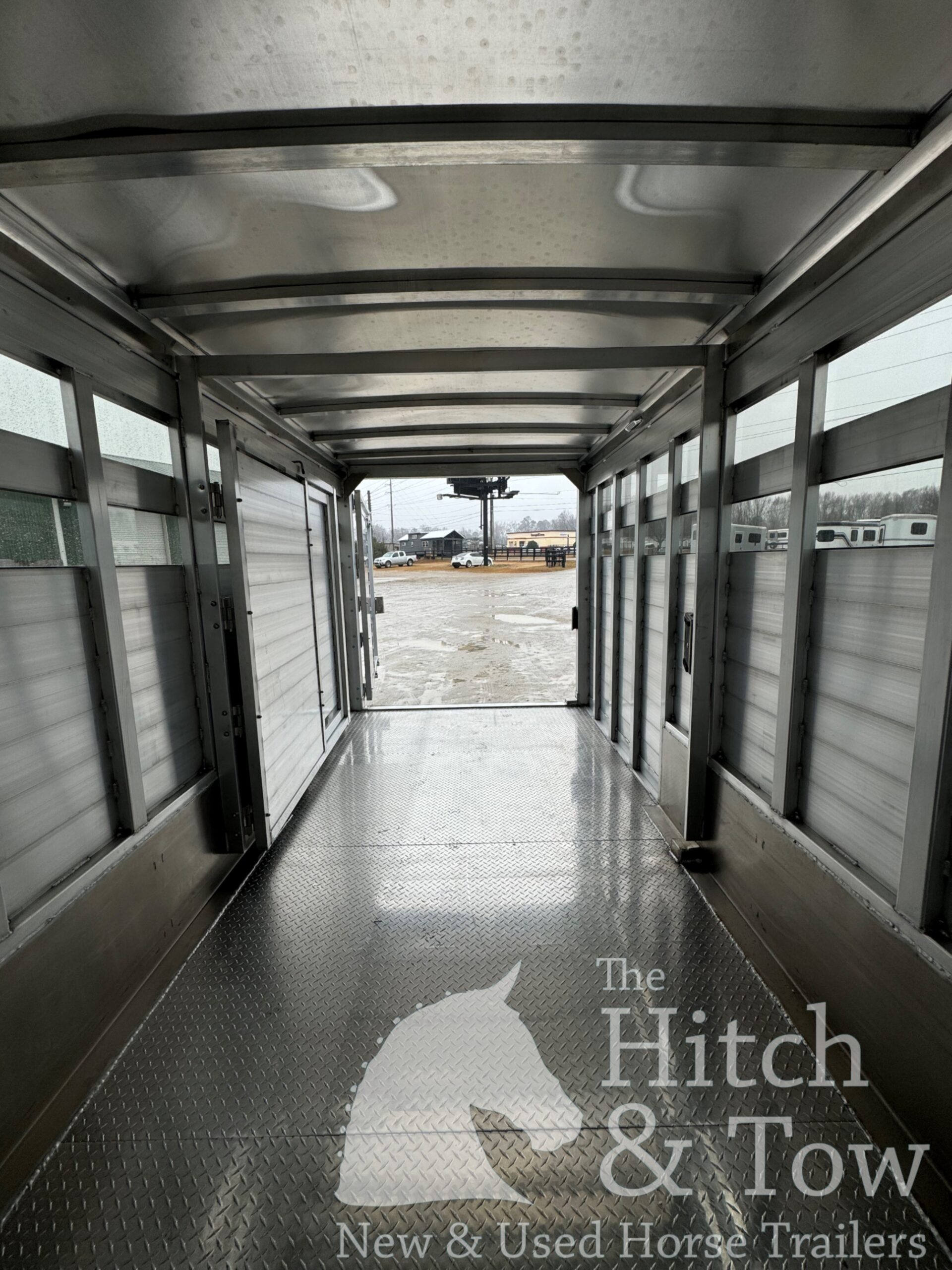 2025 KIEFERBILT STOCK COMBO GOOSENECK W/ MID TACK & DRESSING ROOM!! $42,390