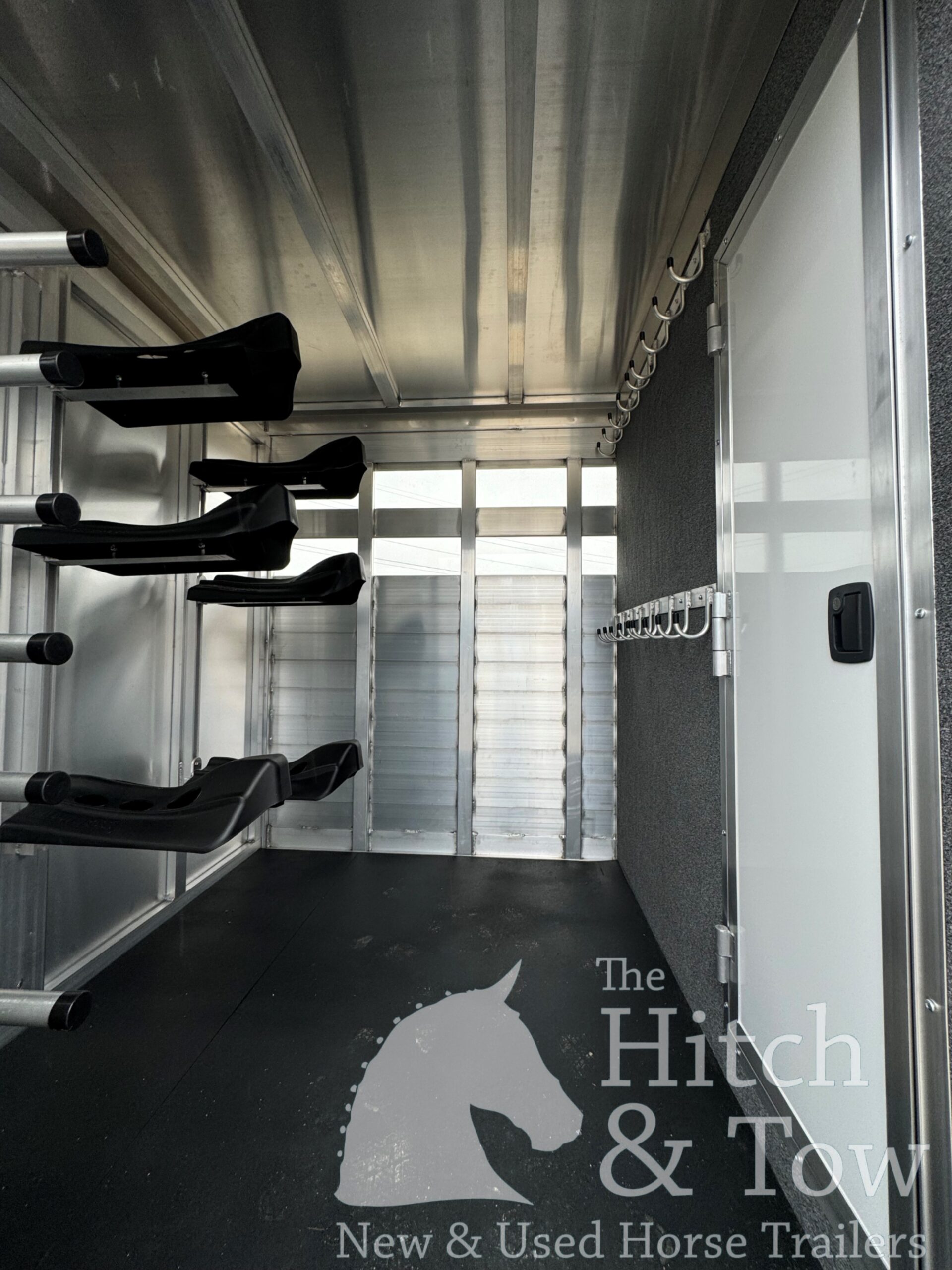 2025 KIEFERBILT STOCK COMBO GOOSENECK W/ MID TACK & DRESSING ROOM!! $42,390