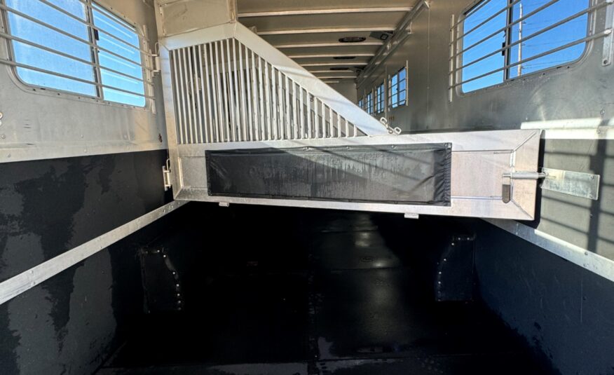 2003 EBY 7 HORSE SLANT LOAD GOOSENECK TRAILER 8′ WIDE W/ SIDE RAMP! $26,500