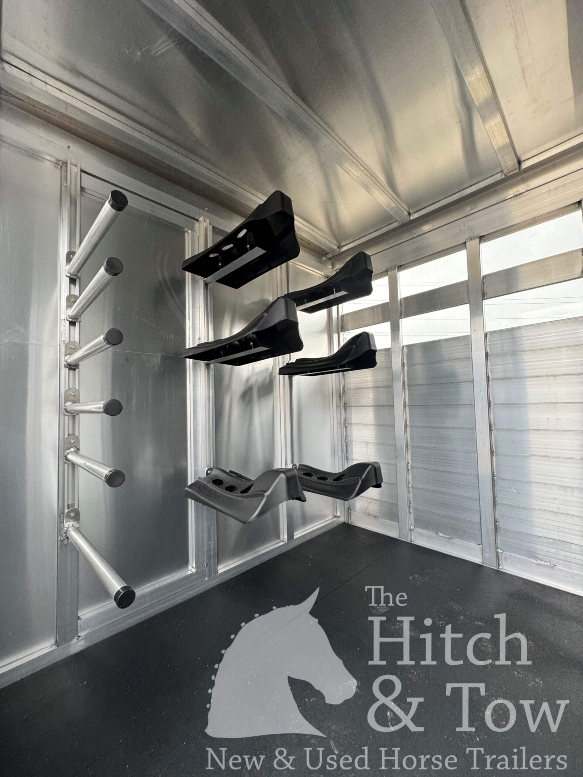 2025 KIEFERBILT STOCK COMBO GOOSENECK W/ MID TACK & DRESSING ROOM!! $42,390