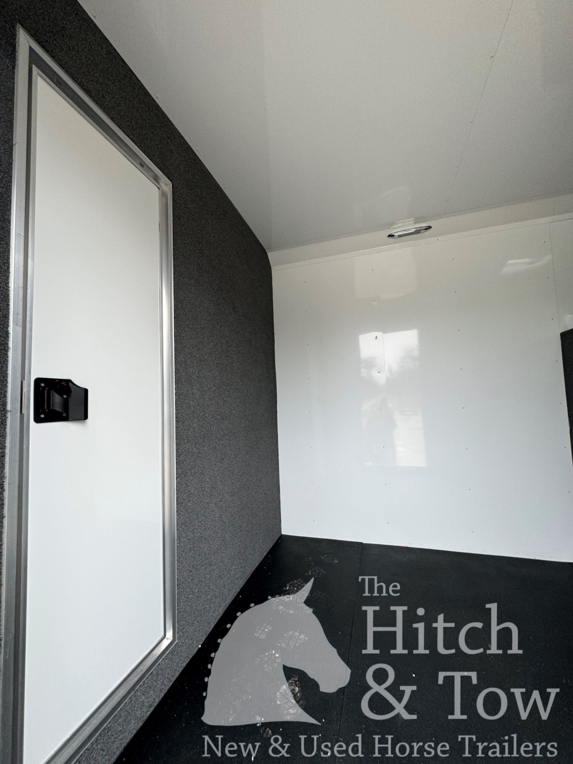 2025 KIEFERBILT STOCK COMBO GOOSENECK W/ MID TACK & DRESSING ROOM!! $42,390