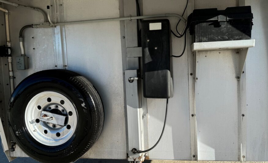 2003 EBY 7 HORSE SLANT LOAD GOOSENECK TRAILER 8′ WIDE W/ SIDE RAMP! $26,500