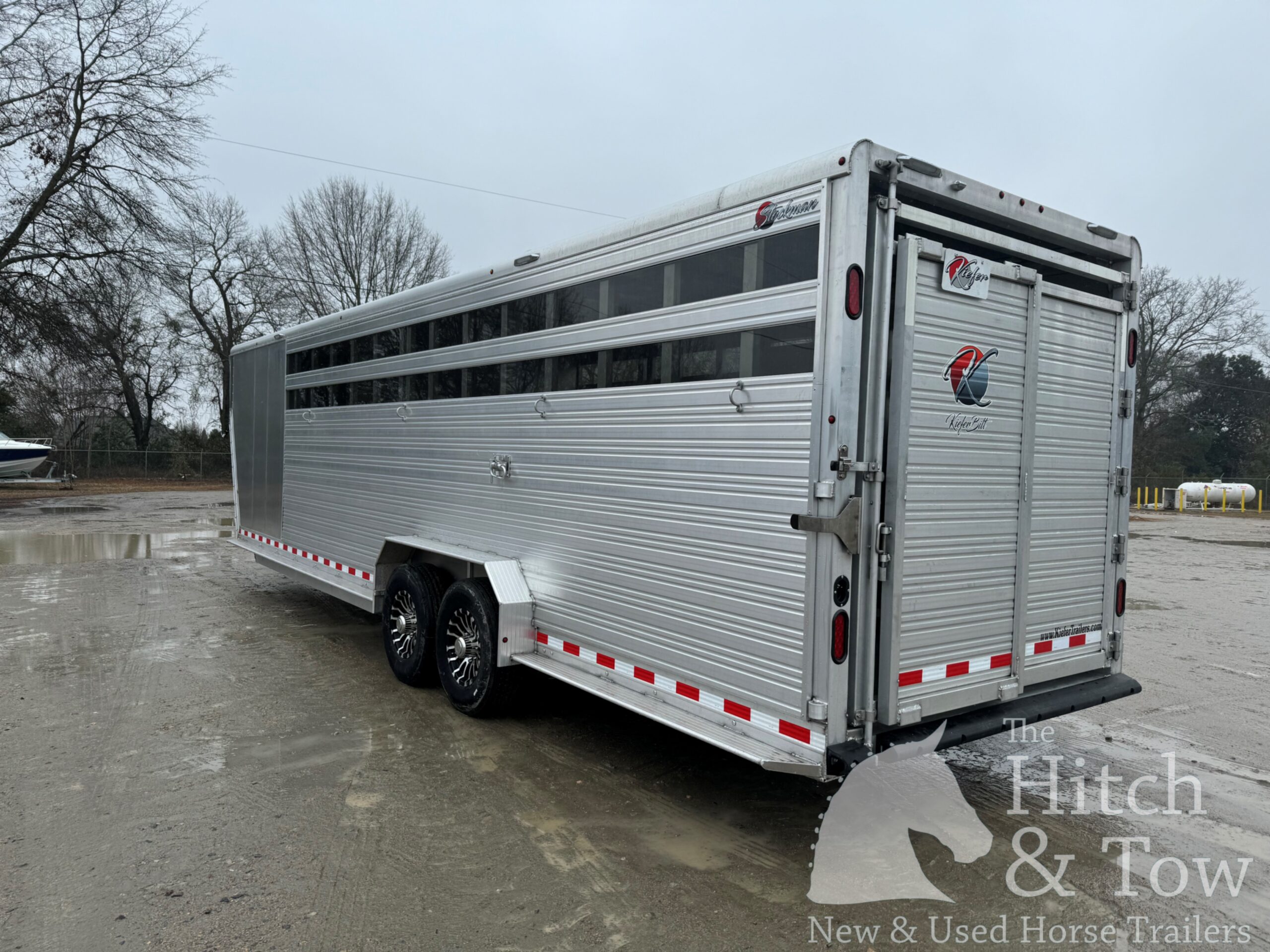 2025 KIEFERBILT STOCK COMBO GOOSENECK W/ MID TACK & DRESSING ROOM!! $42,390