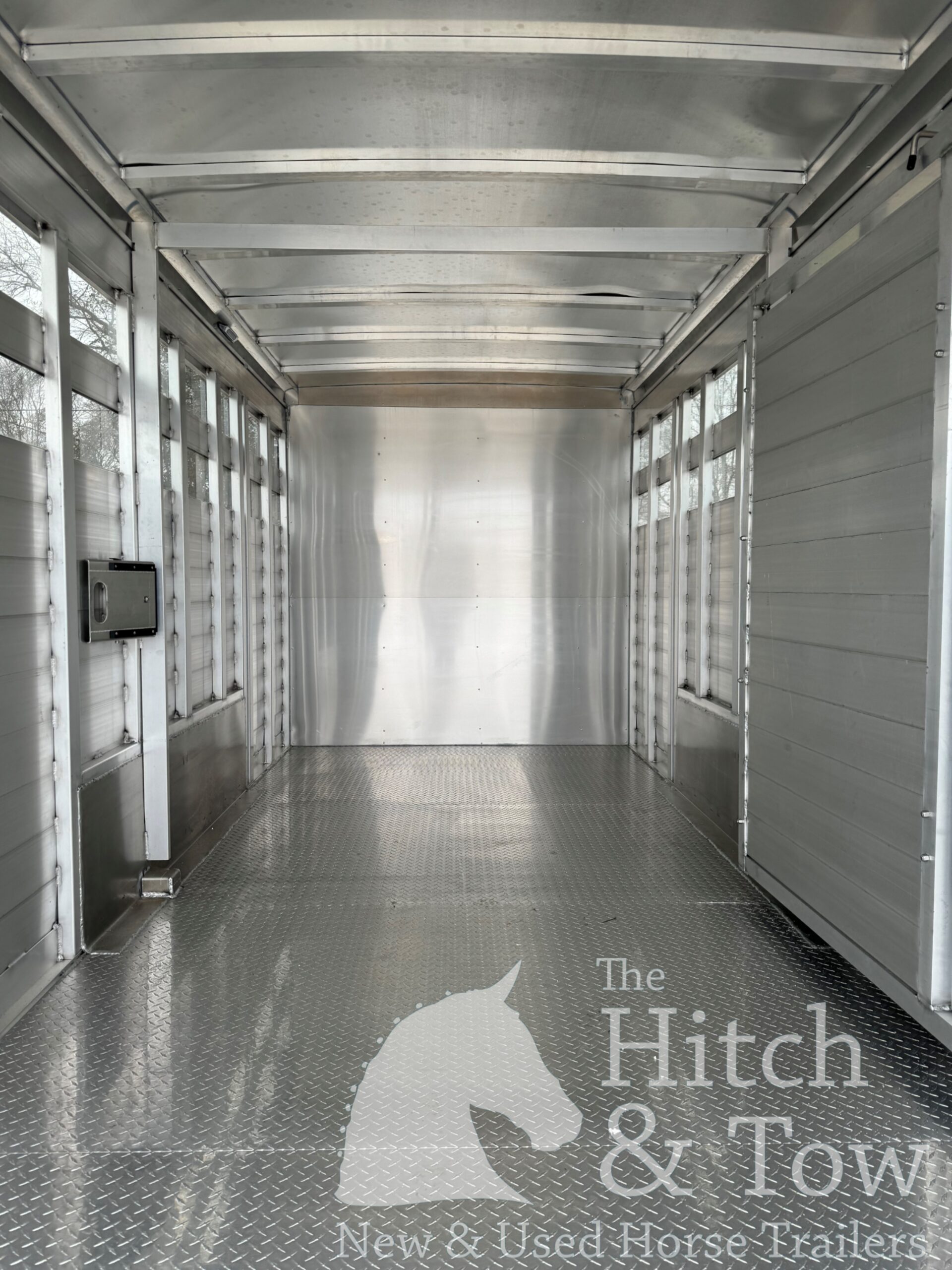 2025 KIEFERBILT STOCK COMBO GOOSENECK W/ MID TACK & DRESSING ROOM!! $42,390