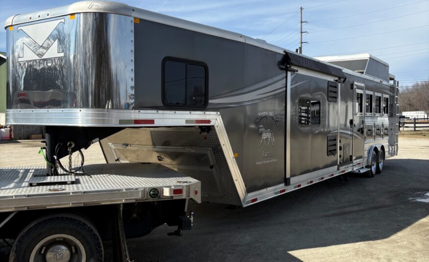 2021 MERHOW 4 HORSE GOOSENECK WITH 18′ LIVING QUARTERS & 9′ SLIDE OUT!! $115,000