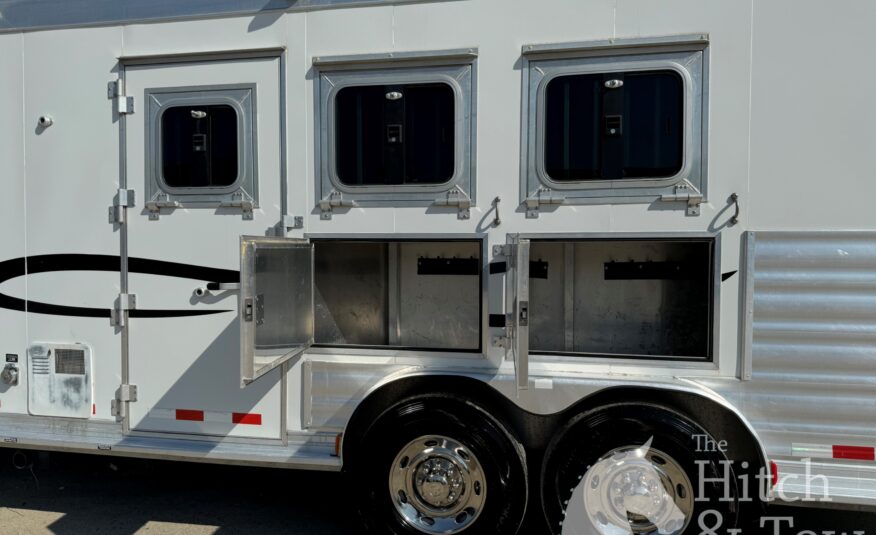 2009 CHEROKEE 3 HORSE w/ 11′ LIVING QUARTERS $34,900