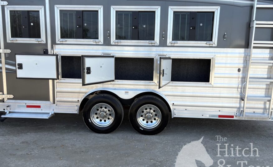 2021 MERHOW 4 HORSE GOOSENECK WITH 18′ LIVING QUARTERS & 9′ SLIDE OUT!! $115,000