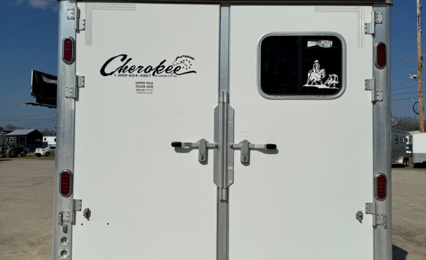 2009 CHEROKEE 3 HORSE w/ 11′ LIVING QUARTERS $34,900